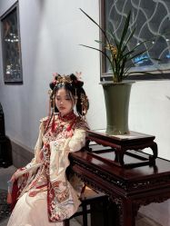 -一揽芳华汉服旗袍体验馆(拙政园店)