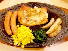 特制香辣考肠配蒜香鸡排-萨莉亚意式餐厅(莲花国际广场店)
