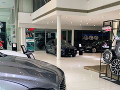 -上海伟杰·捷豹路虎4S店(闵行店)