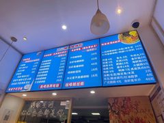 -弘束束柳州深巷螺蛳粉(珠江路店)