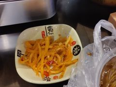 -富正毅三下锅·湘西韵味(天门山索道店)