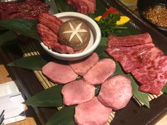 -炼火烤肉店