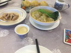 黑松露鲜虾云吞-汤臣·空中餐厅·严选粤菜(石湾世博广场店)