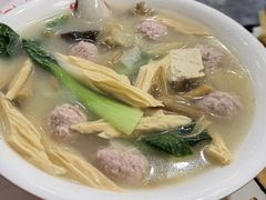 生汆丸子汤-子午路张记肉夹馍(小寨西路店)