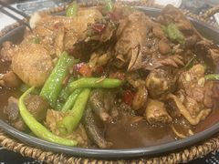 -八两八金·莱芜特色炒鸡(市南漳浦路店)