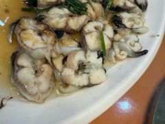 -亮河湾山庄