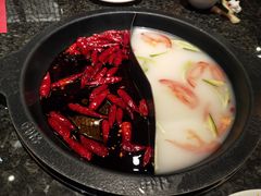 鸳鸯锅-井格重庆火锅(临平银泰城店)