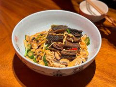 -李犟大爆鳝面·手工蟹黄包(湖滨西湖店)