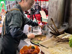 -哈海英麻辣烫(中华西路步行街店)