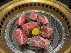 -山川小町·极番烧肉(新地假日广场店)