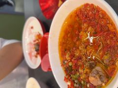 -金鱼盆32年水煮鱼·18秒辣椒炒肉(京西大悦城店)