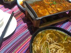 -香巴拉云南餐厅(华莱坞店)