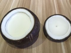 -志龙皇冠吃货椰子铺