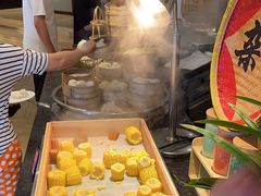 -亚龙湾希尔顿自助餐厅·海鲜·烧烤·沙滩BBQ·现场乐队