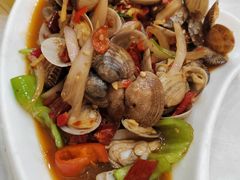 -覃记海鲜美食餐厅