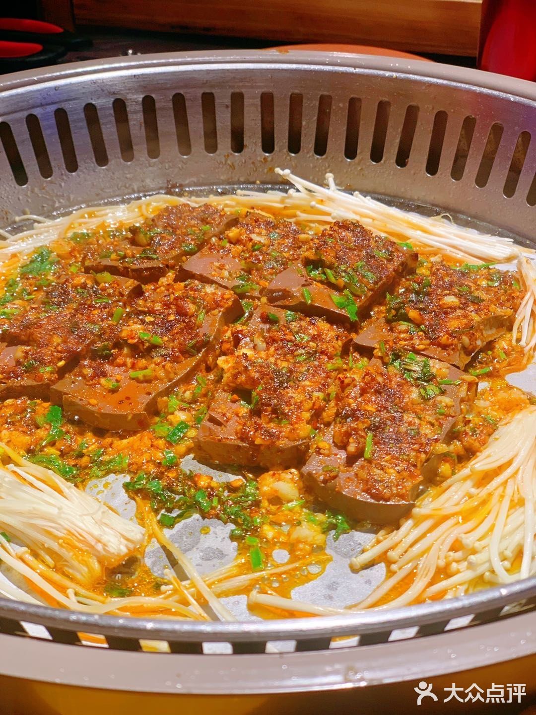 南京探店｜🔥应该没有人能拒绝复古潮流风满满的烤肉吧🥩