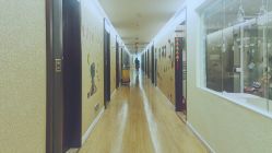 -卓玥国际月子会所(罗山路店)
