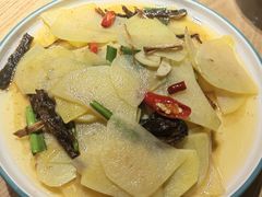 -傣家寨花园主题餐厅