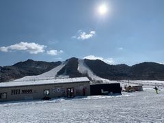 -辽阳弓长岭温泉滑雪场