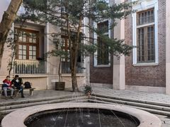 -香港大学