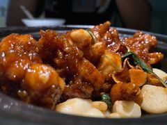 -穹六人间 people 6(岳阳路店)