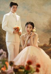 -喜爱高定婚纱摄影