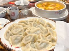 -东来菜馆•手抓海鲜家常菜•海鲜锅贴(鸽子窝店)