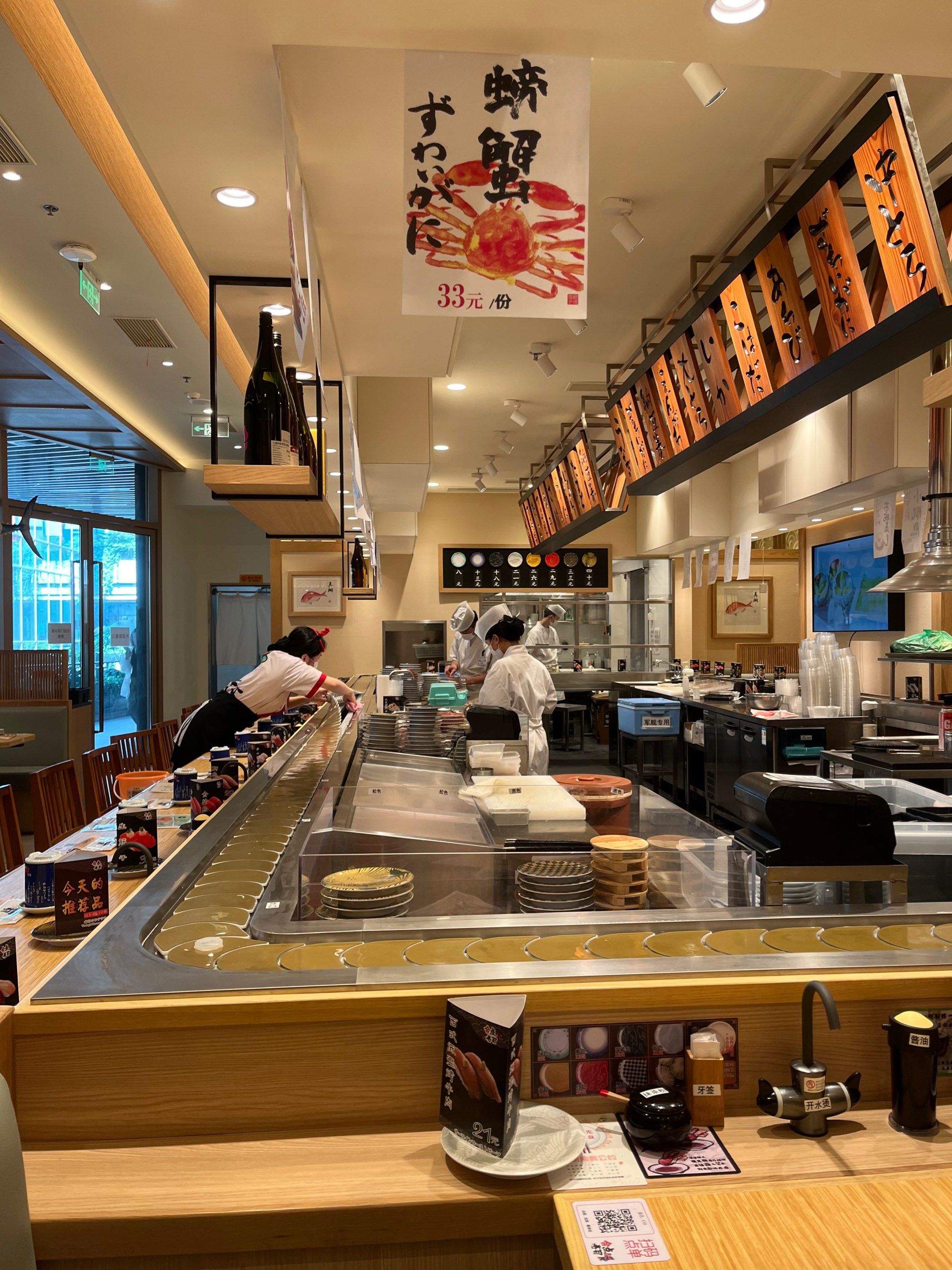 很新很干净卫生的寿司店