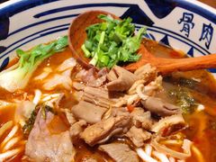 -鑫花溪牛肉米粉(东环大润发店)