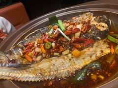 -鸣记脆皮烤鱼·海鲜烤鱼(马栏店)