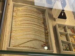 -玉凡奢侈品黄金回收