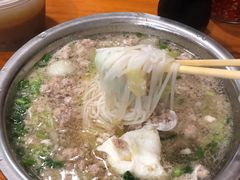 生汆粉-张记卤粉(南华店)