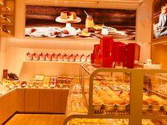 面包甜点陈列柜-好利来(熙地港店)