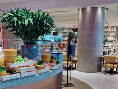 -咖啡苑自助餐厅·中国大饭店
