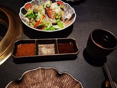 -铭牛烧肉·和牛海鲜自助(高新月牙湖店)