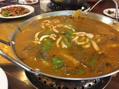 -余杨鸭鸭餐厅
