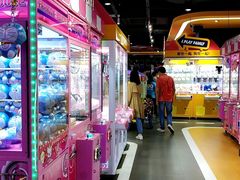 -爱玩嘉年华(龙湖杭州金沙天街店)