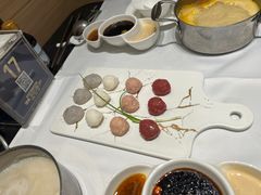 -红鼎豆捞·非遗鲍皇汤火锅(宝丰路店)