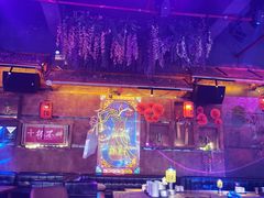 -喜鹊音乐酒馆(西街店)