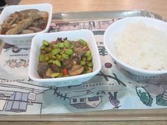 -老乡鸡(武汉中南梅苑小区地铁站店)