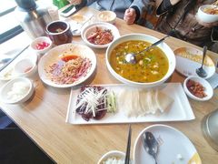 -嫩芽 ·地道重庆菜(十八梯露台夜景店)