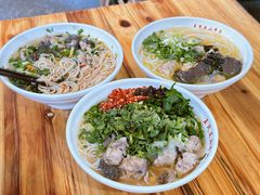 -文山荷鲜居(翠湖店)