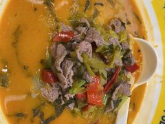 -粉小主·贵州酸汤牛肉粉(南京仙林金鹰店)