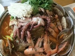 -亲昵春川鸡排(韩国美食街店)