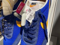 -唯品会(北京国瑞城店)