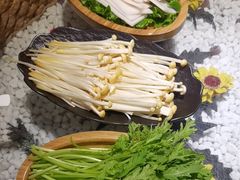 -慢丽江·云南野生菌土鸡锅(西山店)