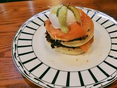 三文鱼松饼水波蛋-AFS Cafe & Canteen(闽江二路店)