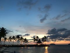 -Sunset Bar(丹绒亚路香格里拉店)