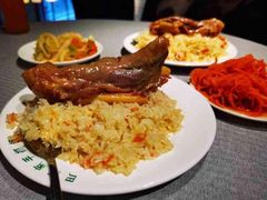 豪华羊腿饭-巴依家新疆手抓饭(菱角湖万达店)