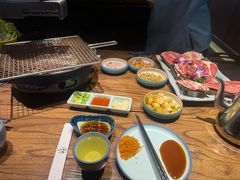 -明洞阿姨·韩式酱蟹烤肉·创意料理(三元桥店)